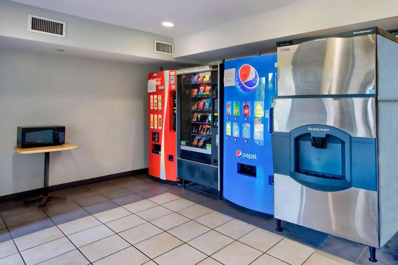 Motel 6 Virginia Beach