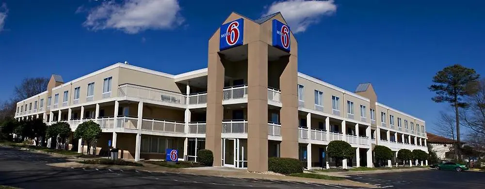Motel 6 Virginia Beach Hotel