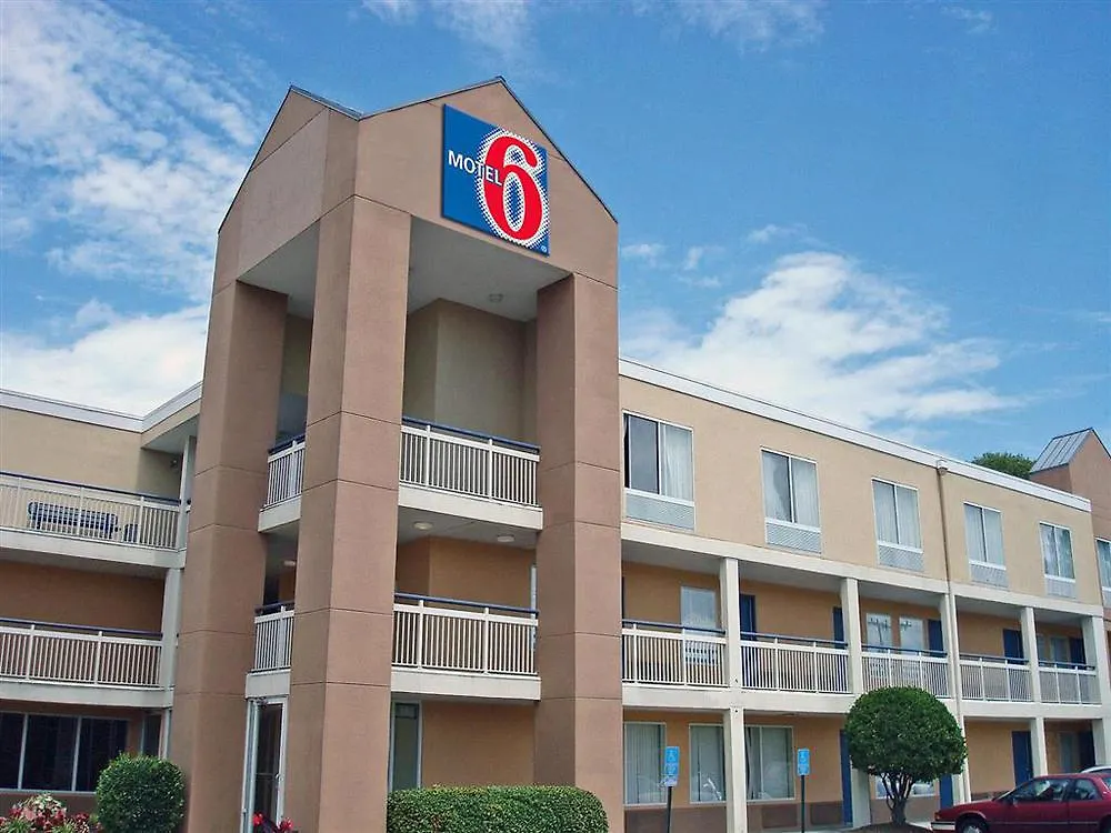 Hotel Motel 6 Virginia Beach